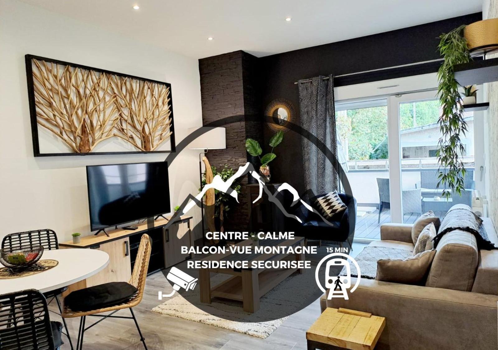Black&white Home-by So'serenityhome-balcon-parking Cluses